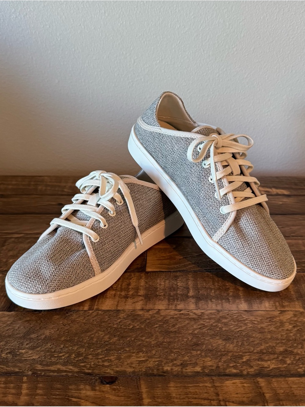 OluKai Women's Low-Top Sneakers in Light Gray and White NWOB